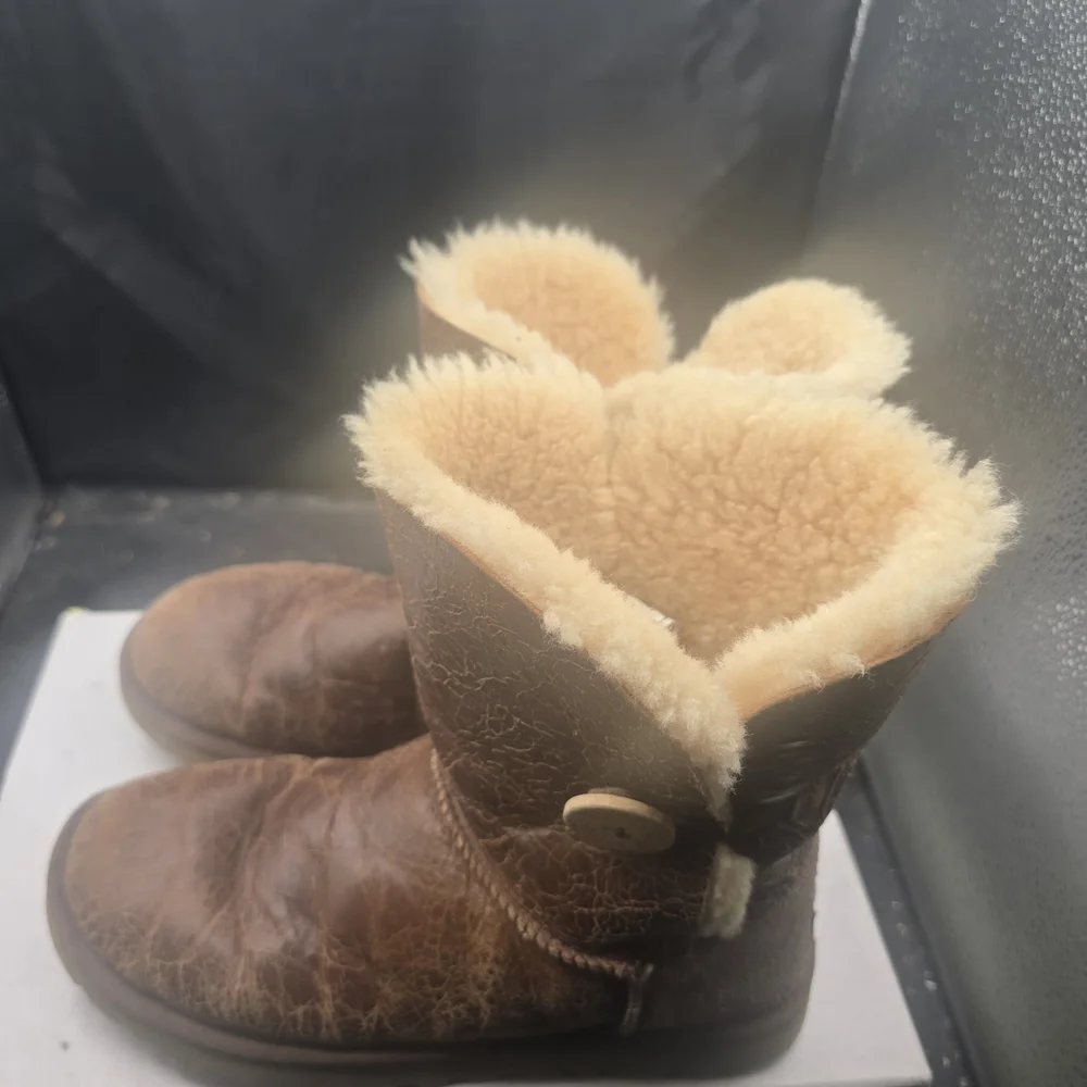 UGG Brown Winter Boots with Cream‎ Lining